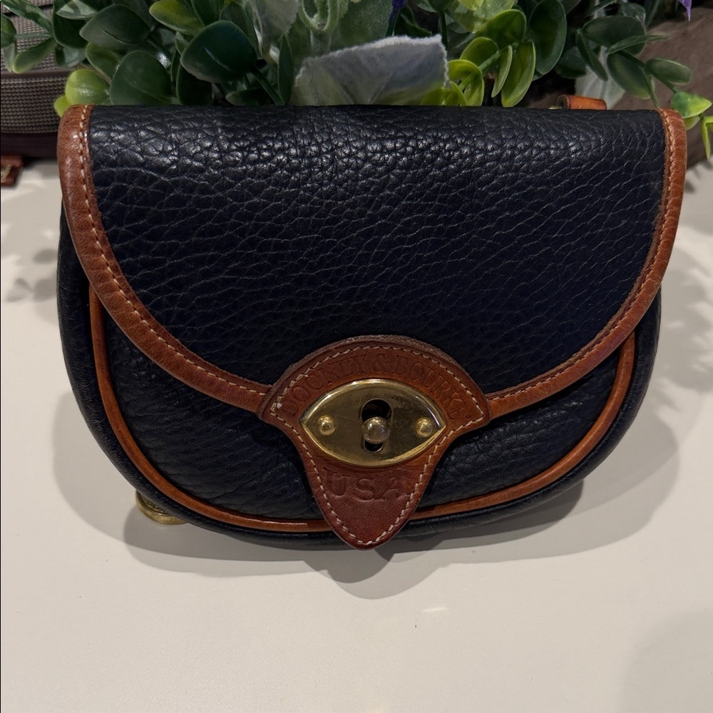 DOONEY & BOURKE Calvary Crossbody Bag Black w/ Tan Trim Pebbled & Belt Loop Vtg